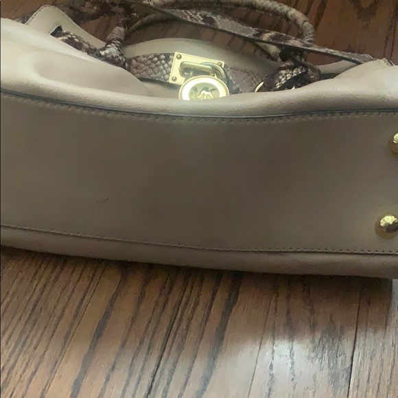 Michael kors with Leopard print - Picture 4 of 7